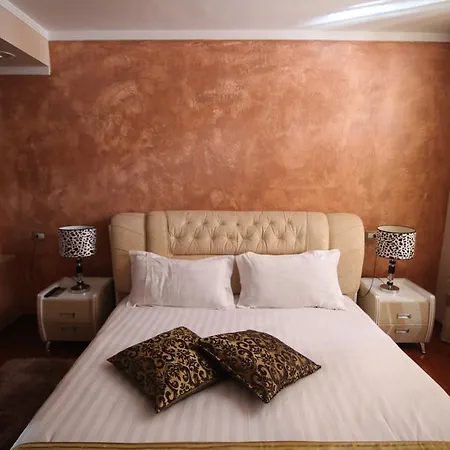 Carmen Hotel