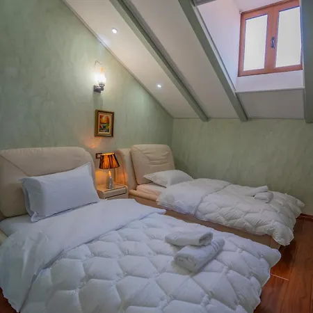 Hotel Carmen Shkoder