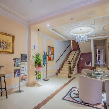 Hotel Carmen Shkoder