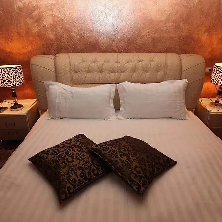 Carmen Otel 3*