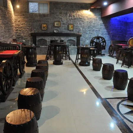 Hotel Carmen Shkoder
